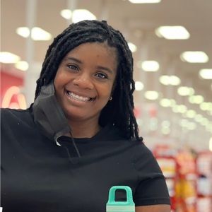 Meet your Posher, Treana